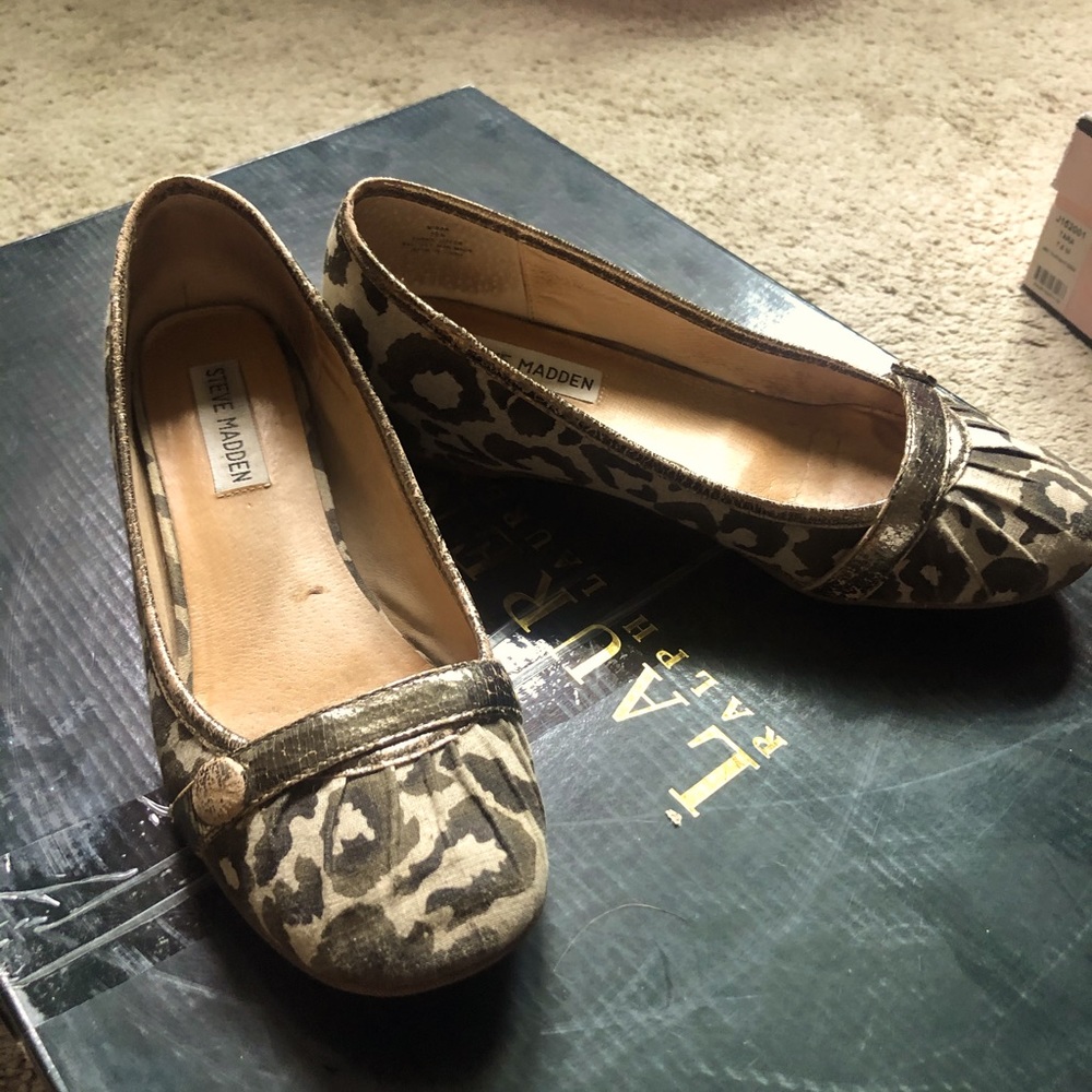 Steve Madden  leopard print flats